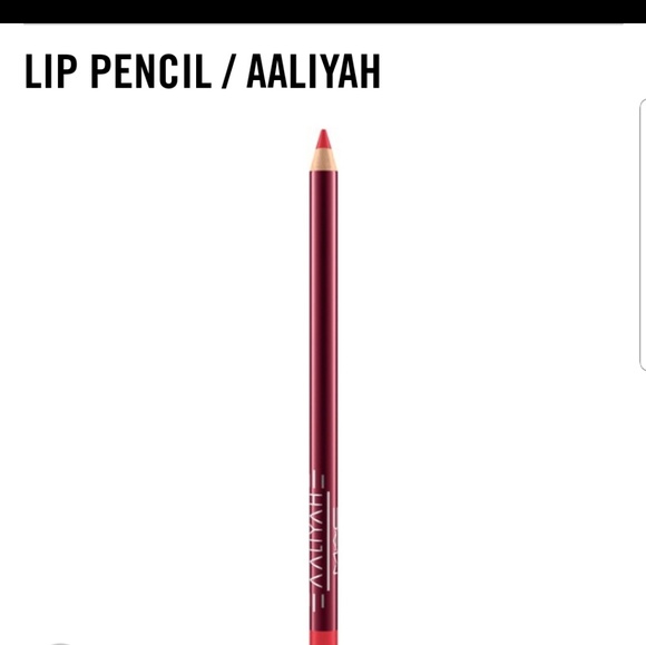 MAC Aaliyah Lip Bundle - Picture 3 of 5